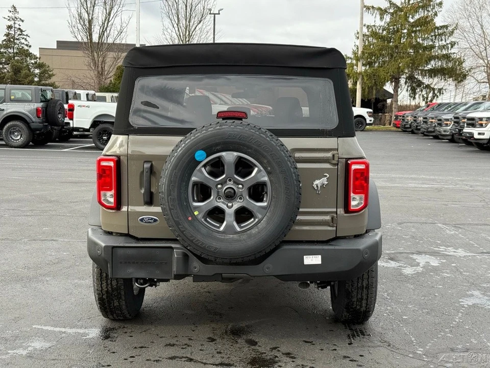 2025 Ford Bronco 6th Gen - Image 5 of 12