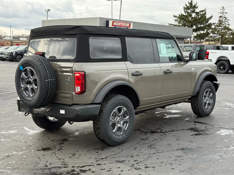 2025 Ford Bronco 6th Gen - Image 6 of 12