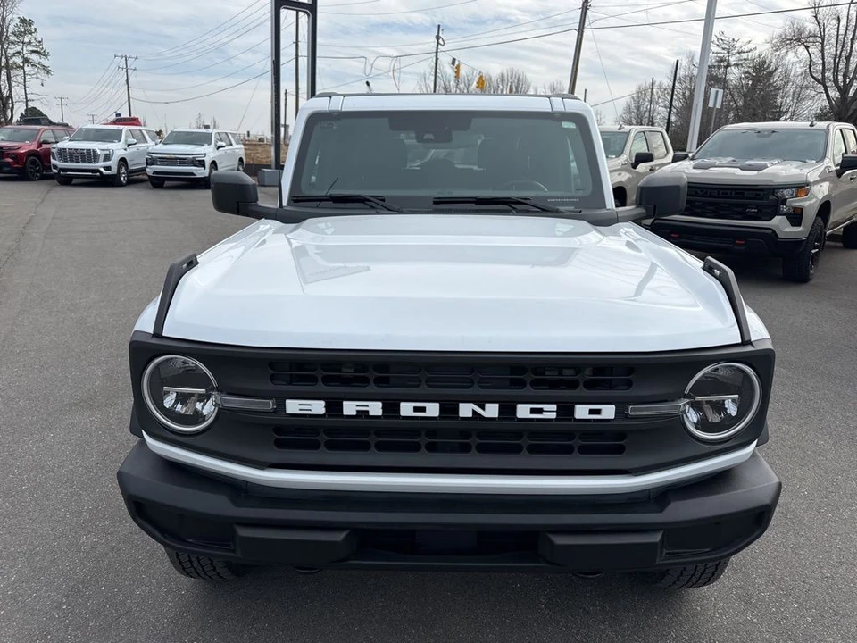 2025 Ford Bronco 6th Gen - Image 8 of 12