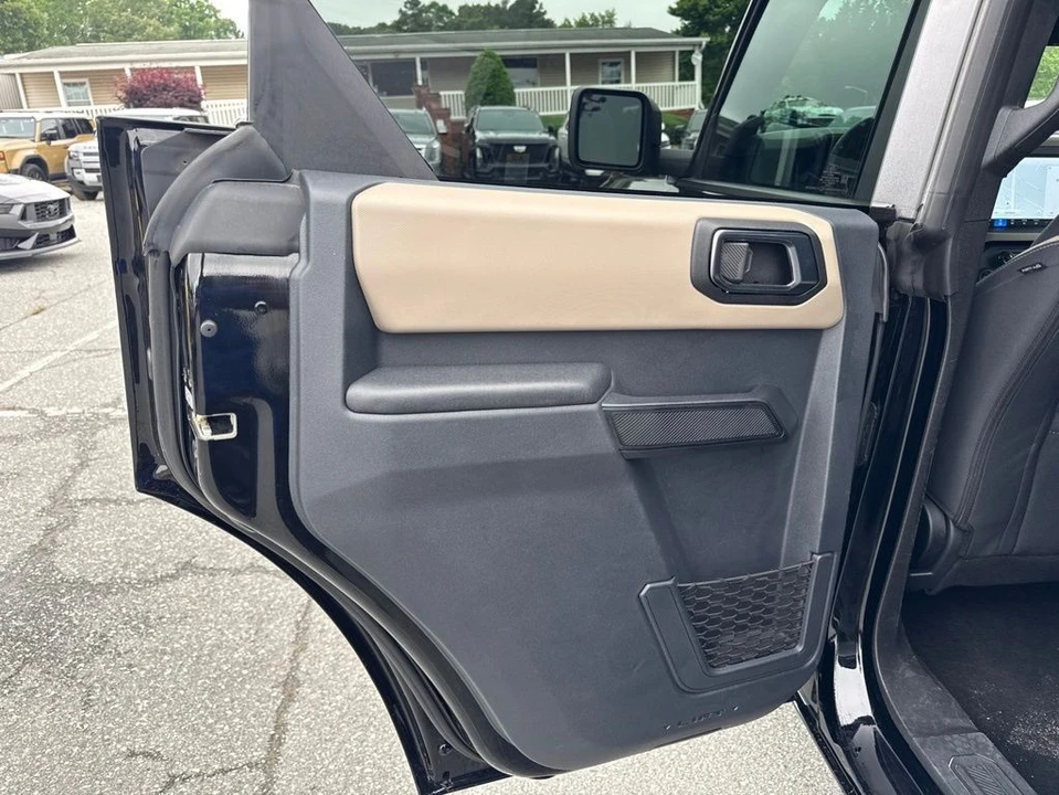2025 Ford Bronco 6th Gen - Image 26 of 31