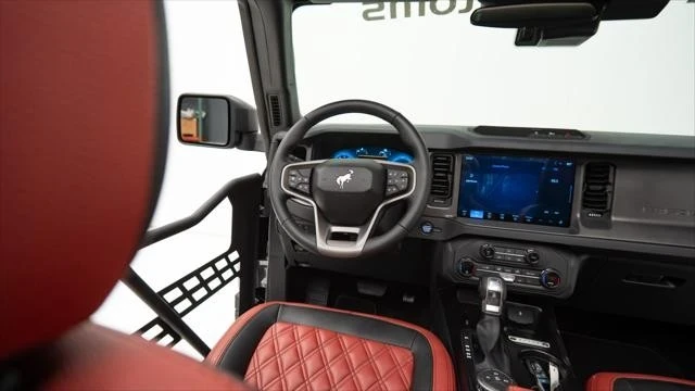 2025 Ford Bronco 6th Gen - Image 19 of 21