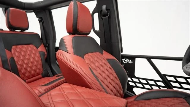 2025 Ford Bronco 6th Gen - Image 14 of 21