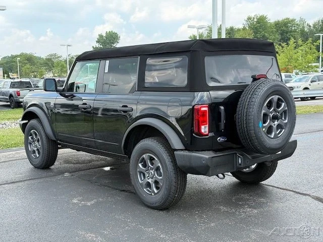 2025 Ford Bronco 6th Gen - Image 3 of 12