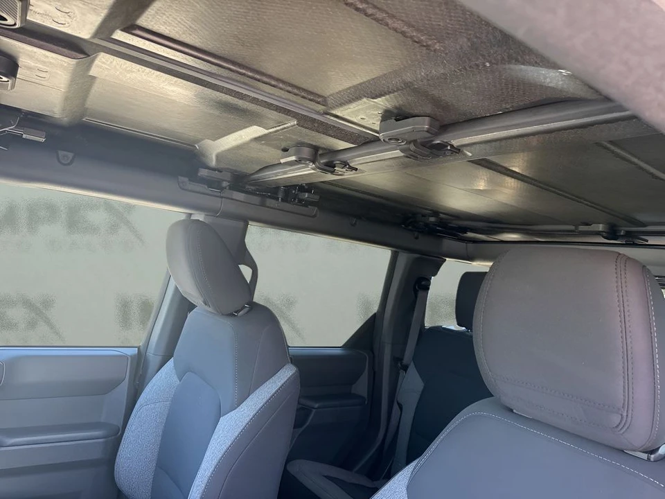 2025 Ford Bronco 6th Gen - Image 11 of 31
