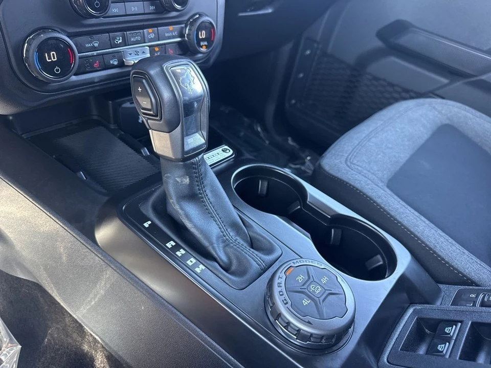2025 Ford Bronco 6th Gen - Image 17 of 31