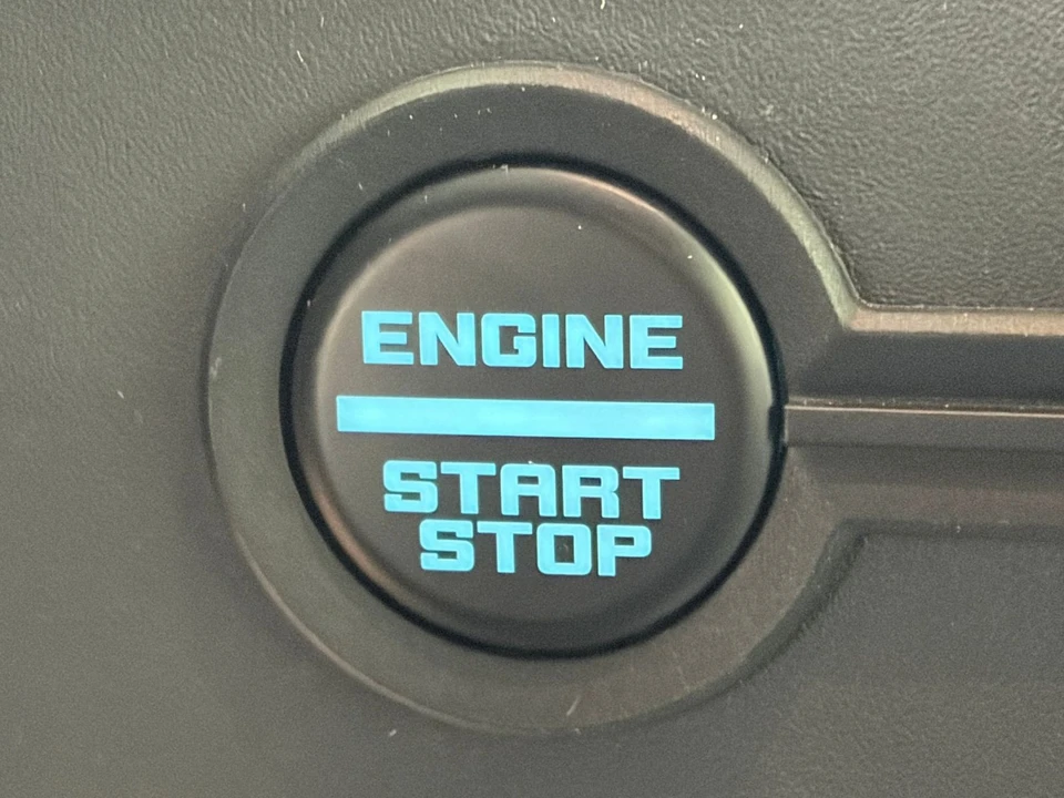 2025 Ford Bronco 6th Gen - Image 22 of 31
