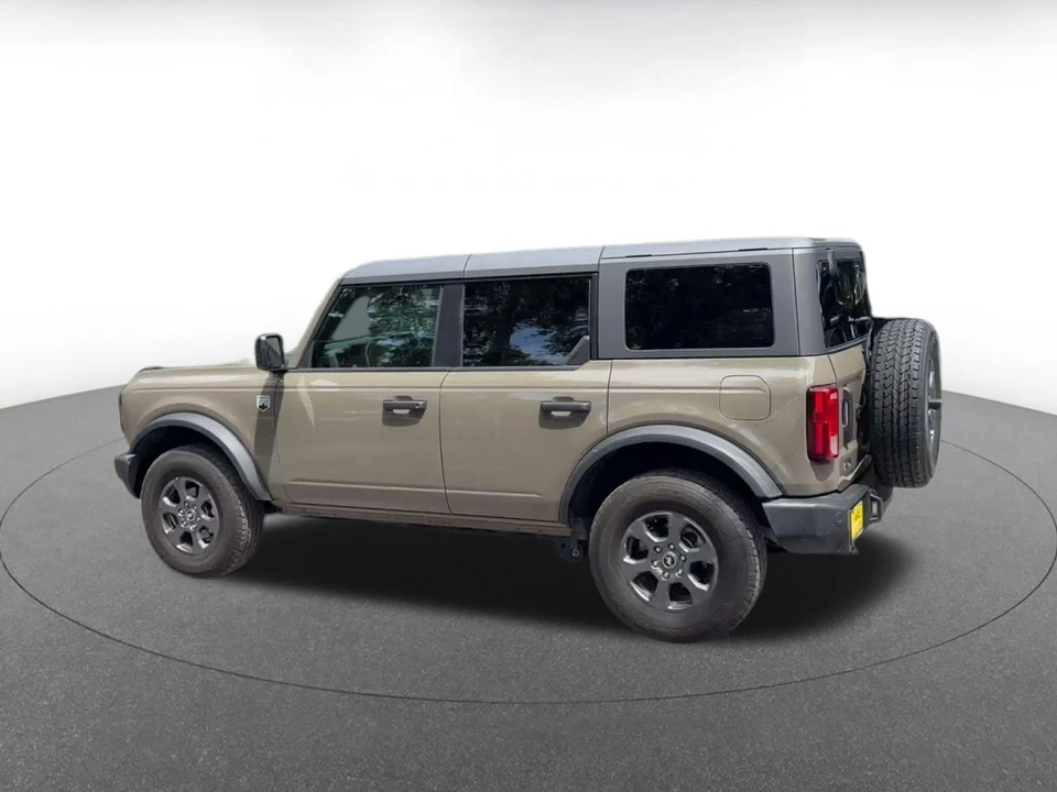 2025 Ford Bronco 6th Gen - Image 12 of 31