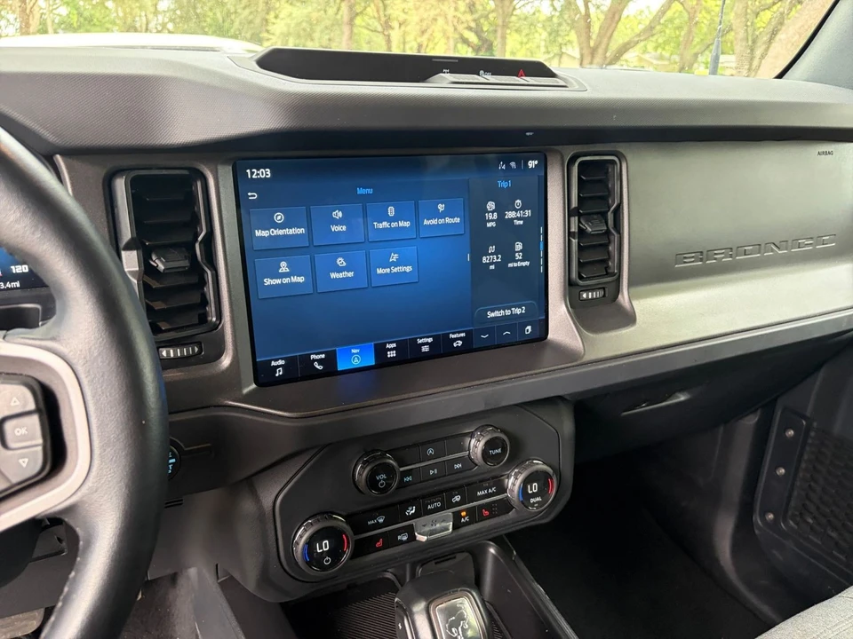 2025 Ford Bronco 6th Gen - Image 23 of 31