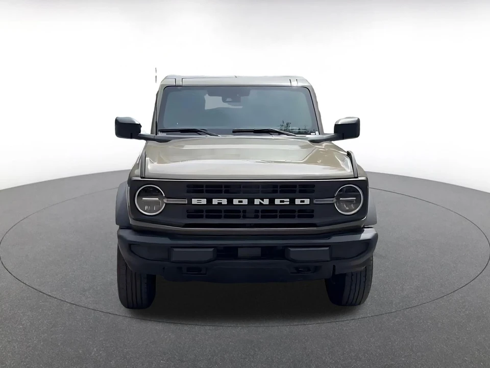 2025 Ford Bronco 6th Gen - Image 4 of 31