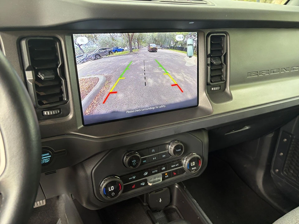2025 Ford Bronco 6th Gen - Image 19 of 31