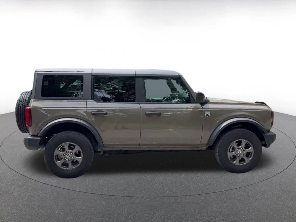2025 Ford Bronco 6th Gen - Image 18 of 31
