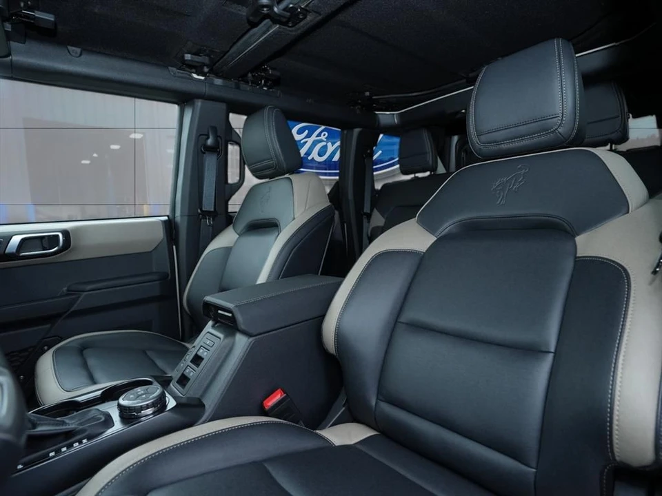 2025 Ford Bronco 6th Gen - Image 11 of 21