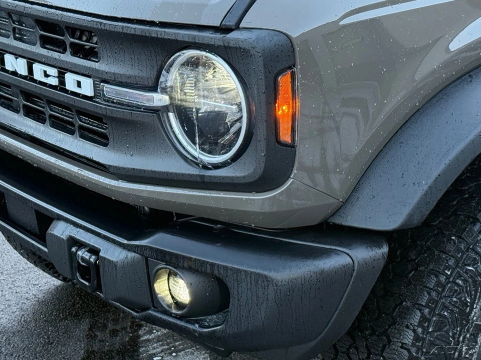 2025 Ford Bronco 6th Gen - Image 11 of 12
