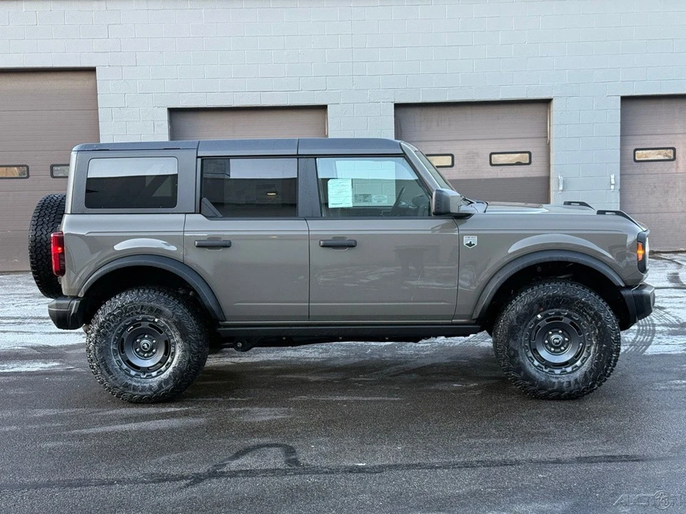 2025 Ford Bronco 6th Gen - Image 7 of 12