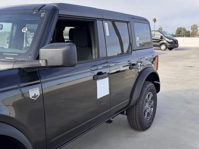 2025 Ford Bronco 6th Gen - Image 9 of 12