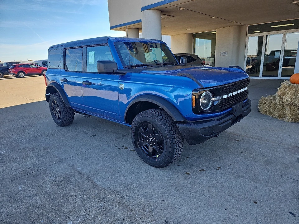 2025 Ford Bronco 6th Gen - Image 2 of 21