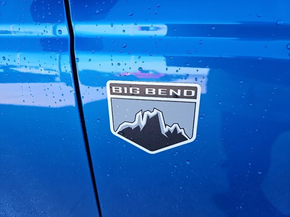 2025 Ford Bronco 6th Gen - Image 5 of 21