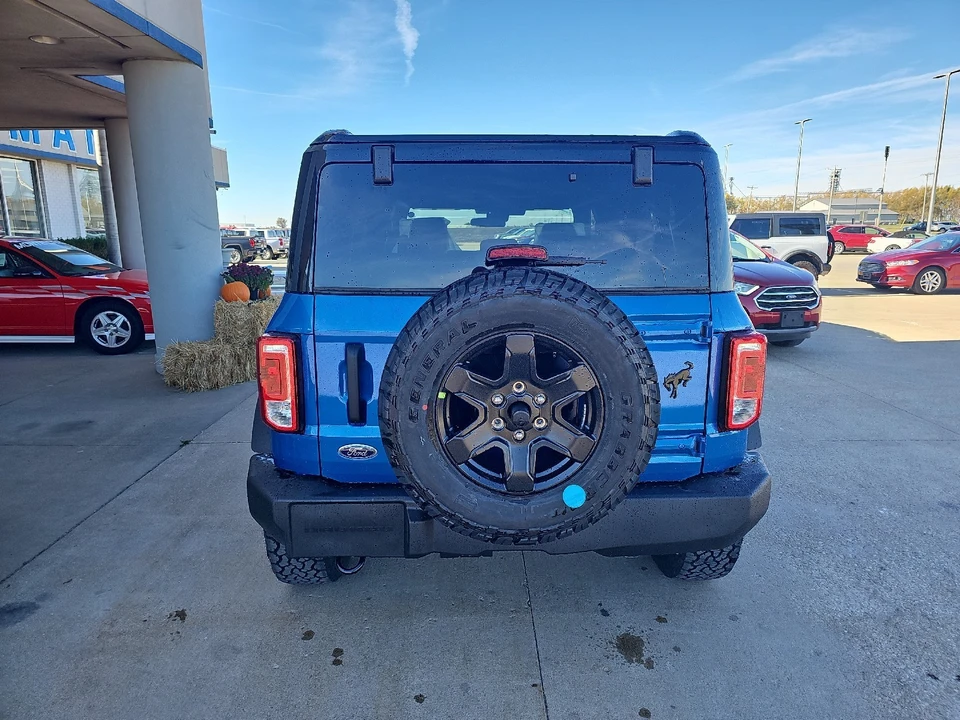 2025 Ford Bronco 6th Gen - Image 10 of 21