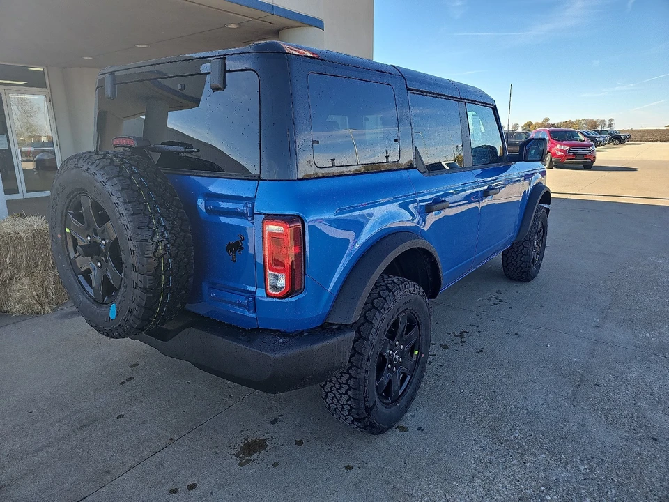 2025 Ford Bronco 6th Gen - Image 9 of 21