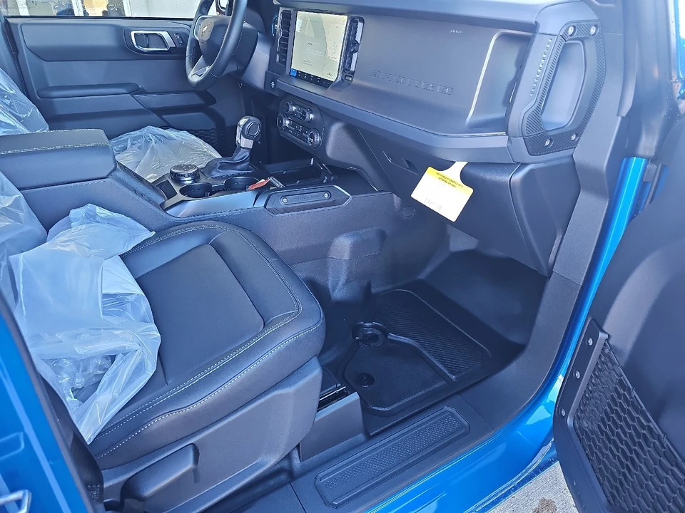 2025 Ford Bronco 6th Gen - Image 6 of 21