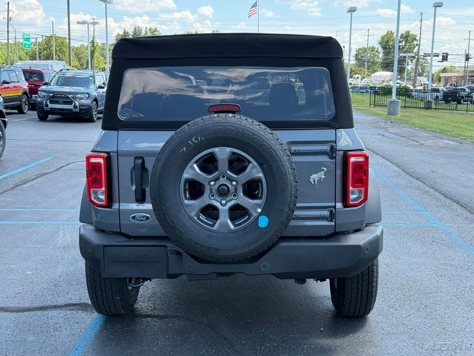 2025 Ford Bronco 6th Gen - Image 5 of 12