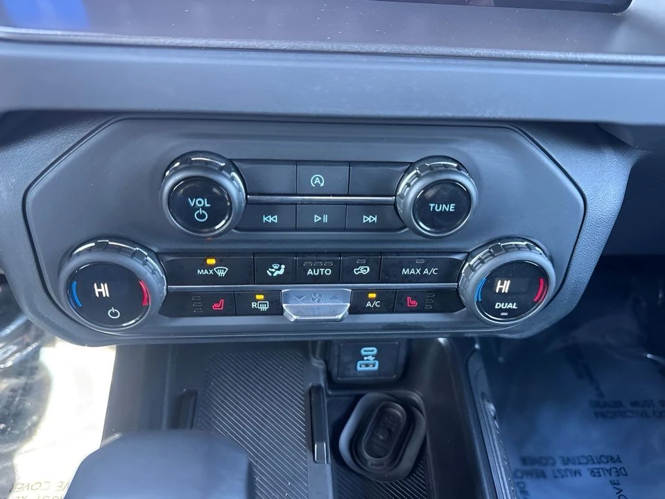 2025 Ford Bronco 6th Gen - Image 21 of 31