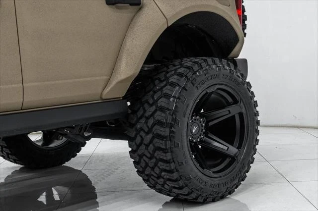 2025 Ford Bronco 6th Gen - Image 18 of 21