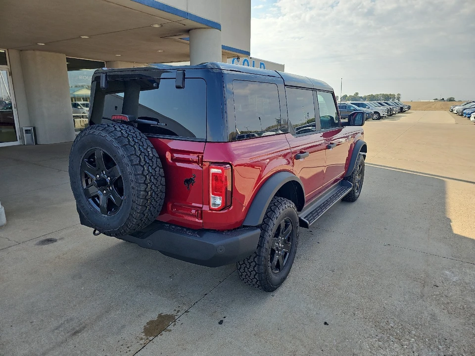 2025 Ford Bronco 6th Gen - Image 11 of 25