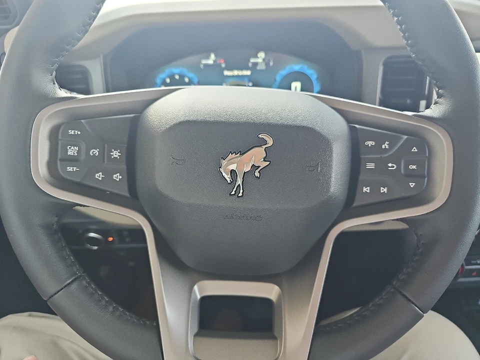 2025 Ford Bronco 6th Gen - Image 23 of 25