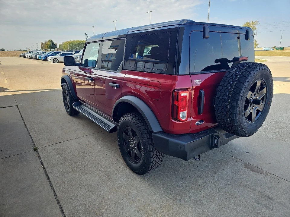 2025 Ford Bronco 6th Gen - Image 14 of 21