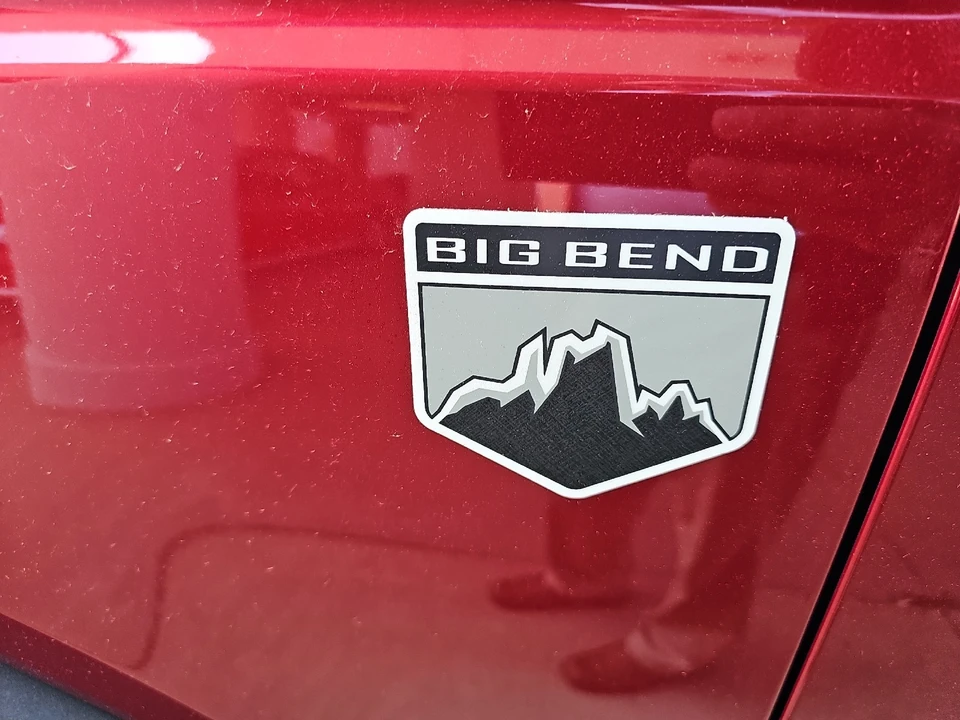 2025 Ford Bronco 6th Gen - Image 18 of 21