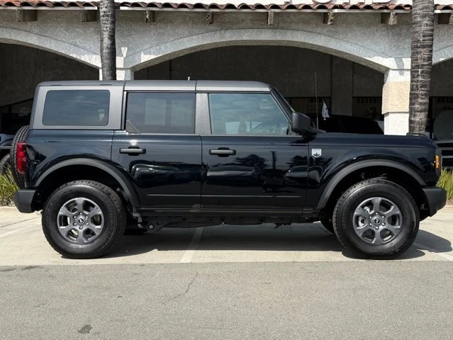 2025 Ford Bronco 6th Gen - Image 10 of 12