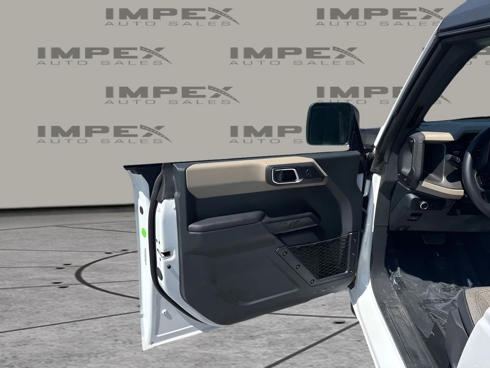 2025 Ford Bronco 6th Gen - Image 22 of 31