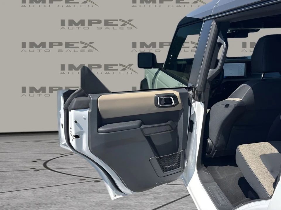2025 Ford Bronco 6th Gen - Image 24 of 31