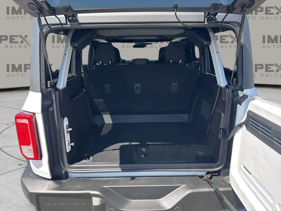 2025 Ford Bronco 6th Gen - Image 25 of 31
