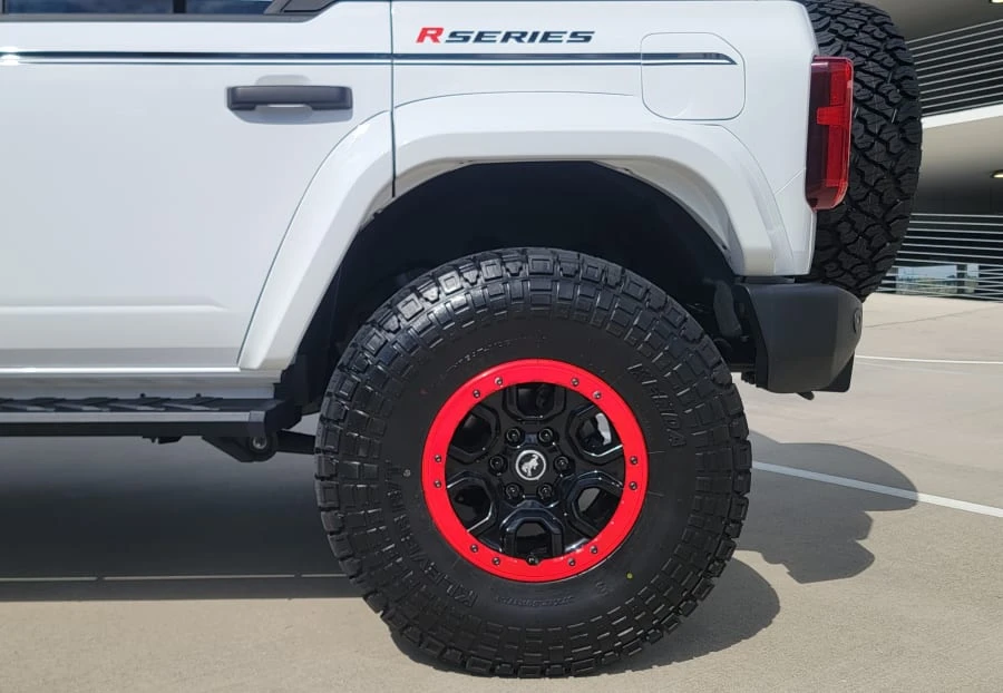 2025 Ford Bronco 6th Gen - Image 10 of 21