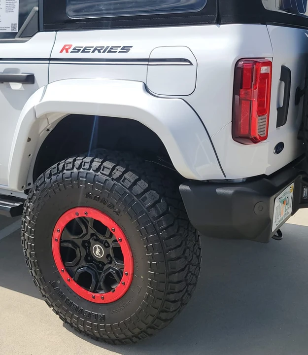 2025 Ford Bronco 6th Gen - Image 13 of 21
