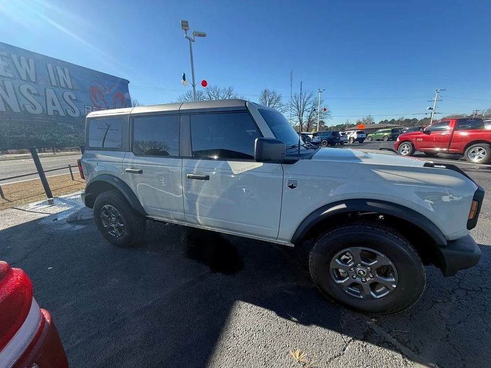 2025 Ford Bronco 6th Gen - Image 4 of 12