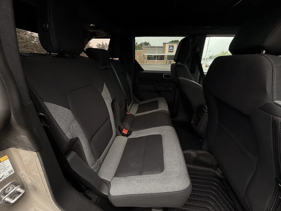2025 Ford Bronco 6th Gen - Image 15 of 24