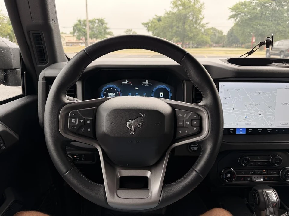 2025 Ford Bronco 6th Gen - Image 18 of 24