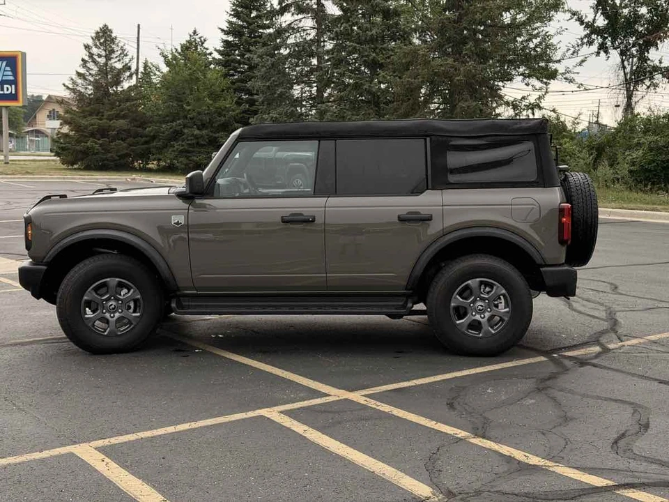 2025 Ford Bronco 6th Gen - Image 11 of 24