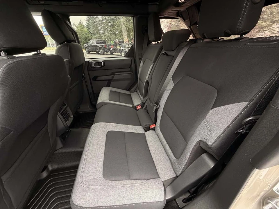 2025 Ford Bronco 6th Gen - Image 12 of 24
