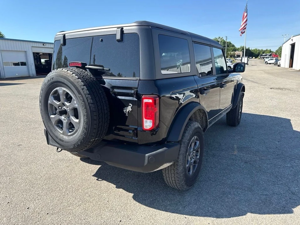 2025 Ford Bronco 6th Gen - Image 3 of 7