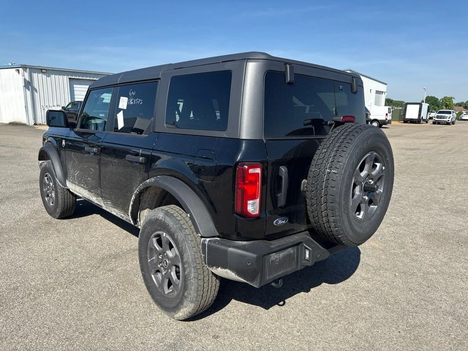 2025 Ford Bronco 6th Gen - Image 2 of 7