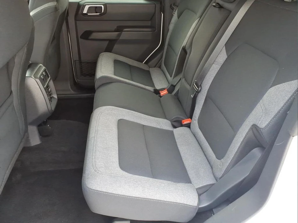 2025 Ford Bronco 6th Gen - Image 21 of 23