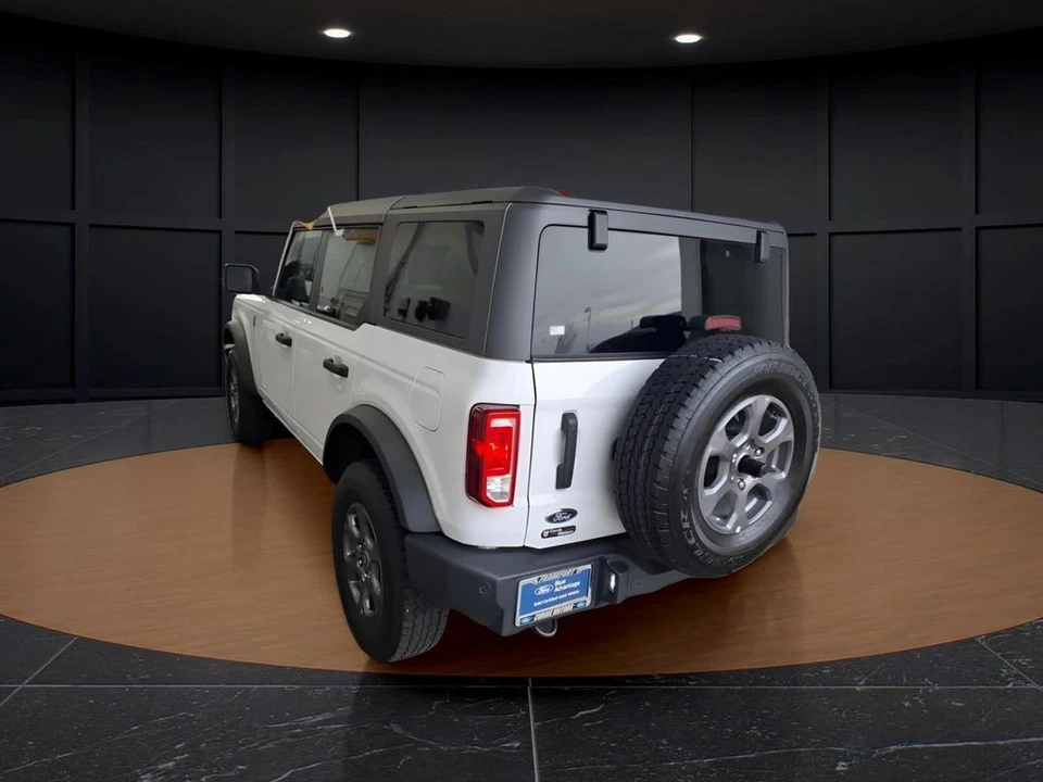 2025 Ford Bronco 6th Gen - Image 4 of 23