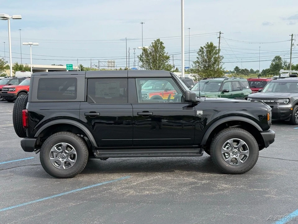 2025 Ford Bronco 6th Gen - Image 7 of 12