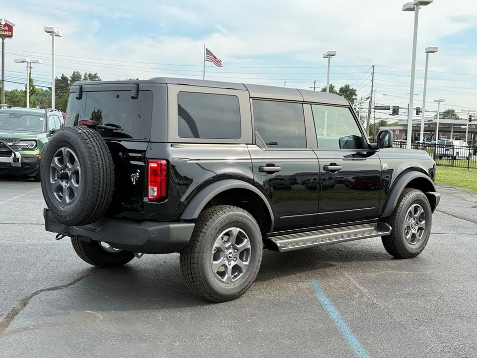 2025 Ford Bronco 6th Gen - Image 6 of 12