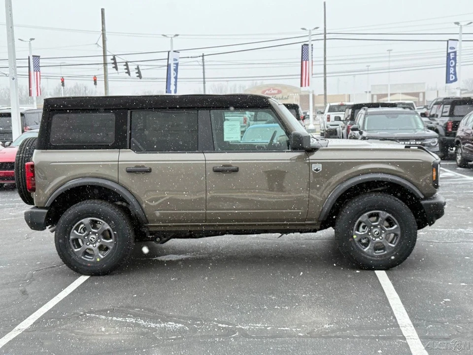 2025 Ford Bronco 6th Gen - Image 7 of 12
