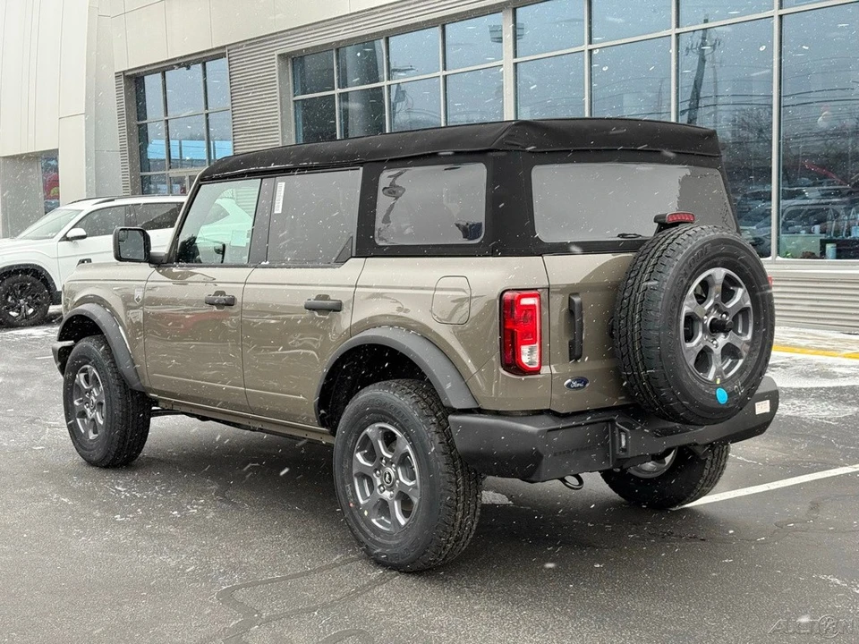2025 Ford Bronco 6th Gen - Image 3 of 12